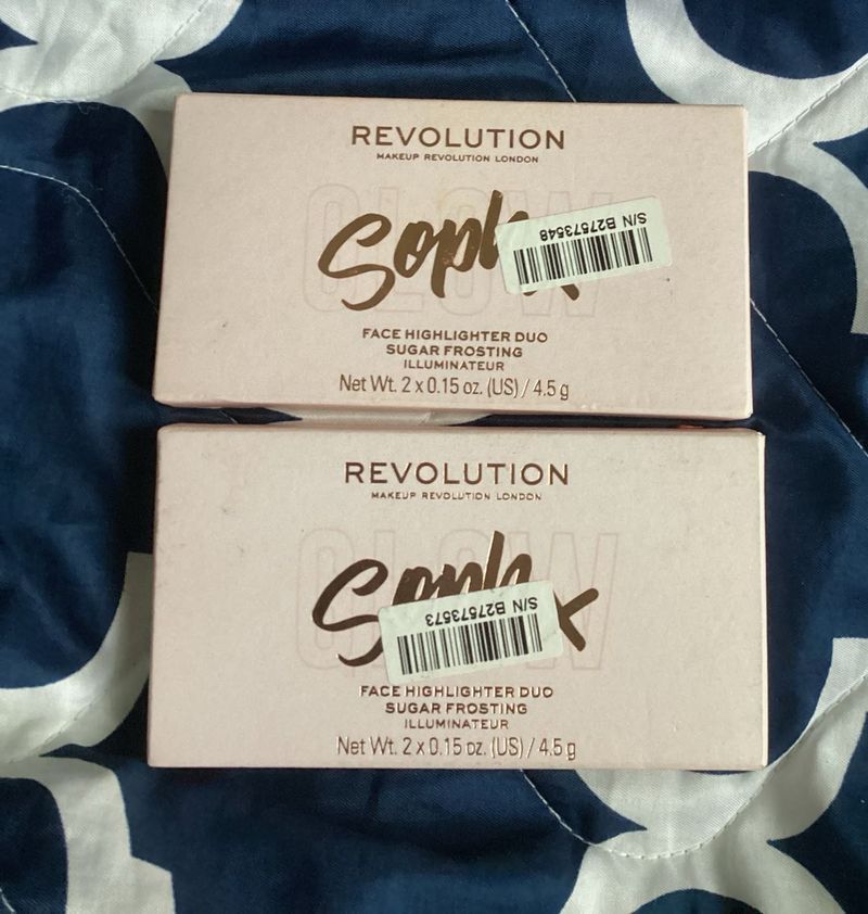 Makeup RevolutionLondon Face Highlighter Duo