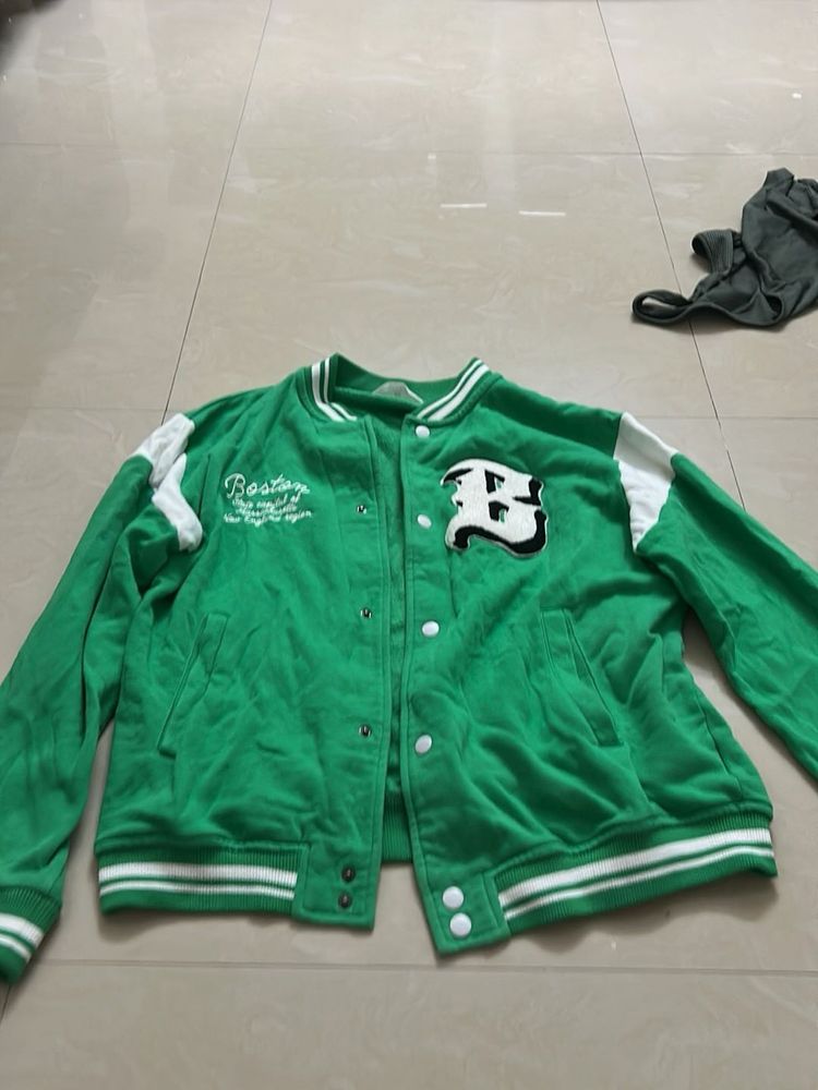 h&amp;m Varsity Jacket(size S-M)