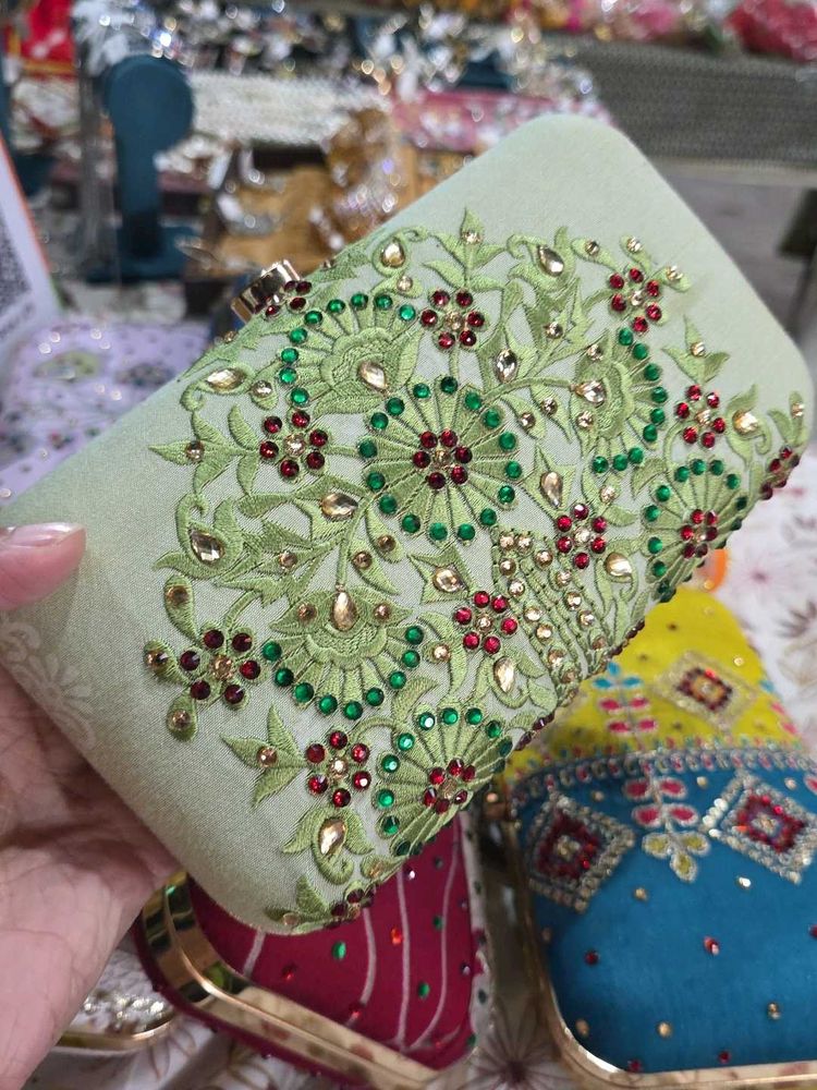 Green Embroidery Hand Clutch With Sling