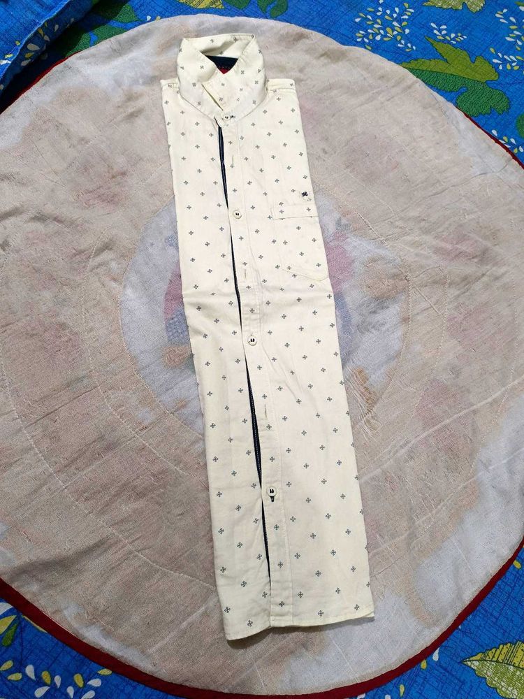 Mens Shirt- Medium-38 Size