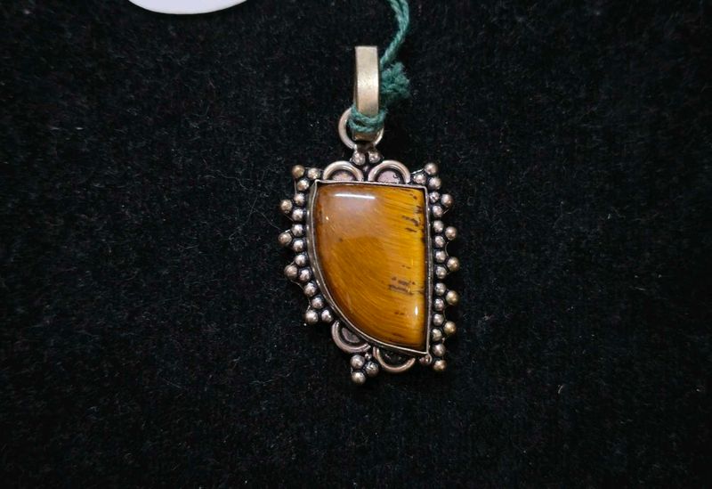 Beautiful Tiger&#39;s Eye Pendant