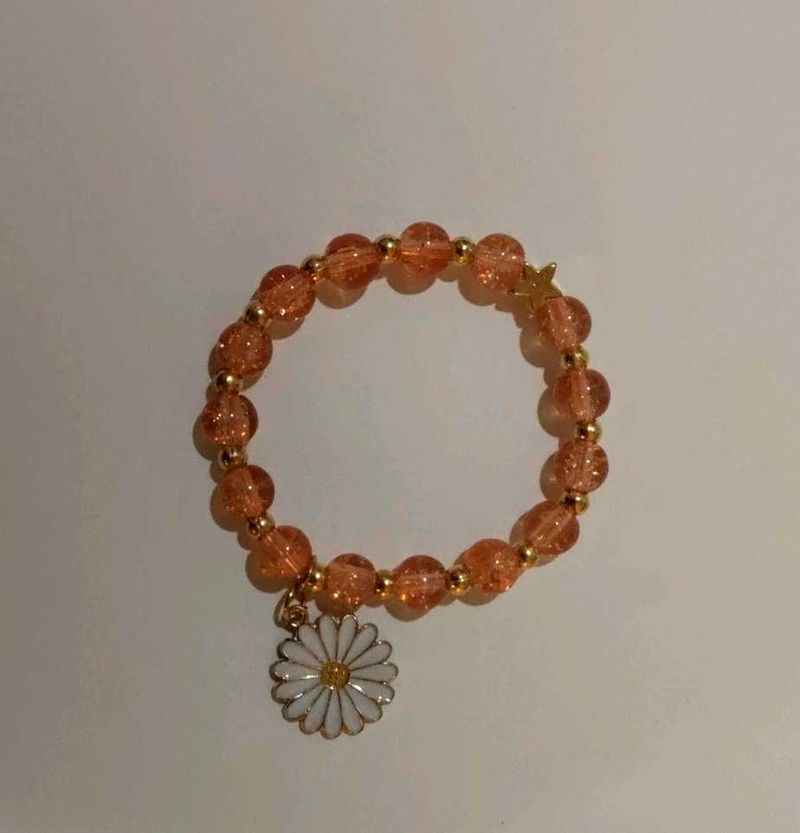 Daisy Charm Beaded Bracelet