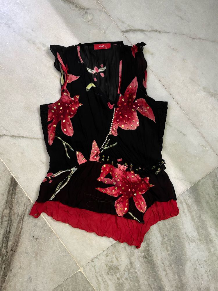 Y-O. Black Floral Top