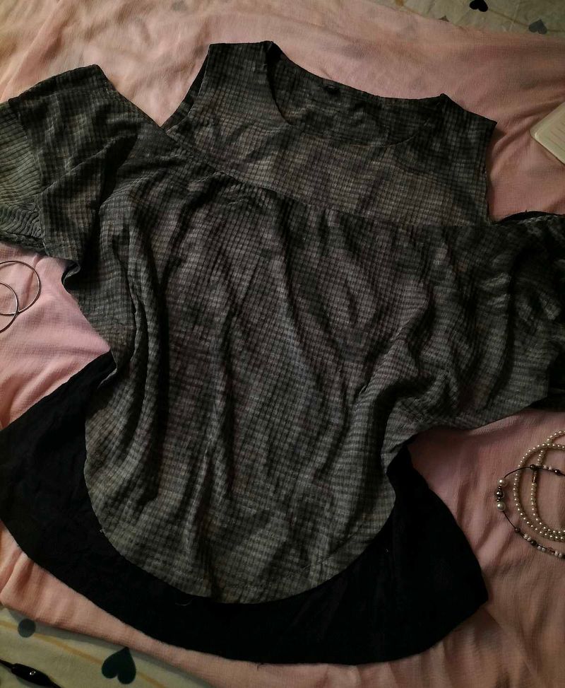 Gray Cold Shoulder Top 🩶