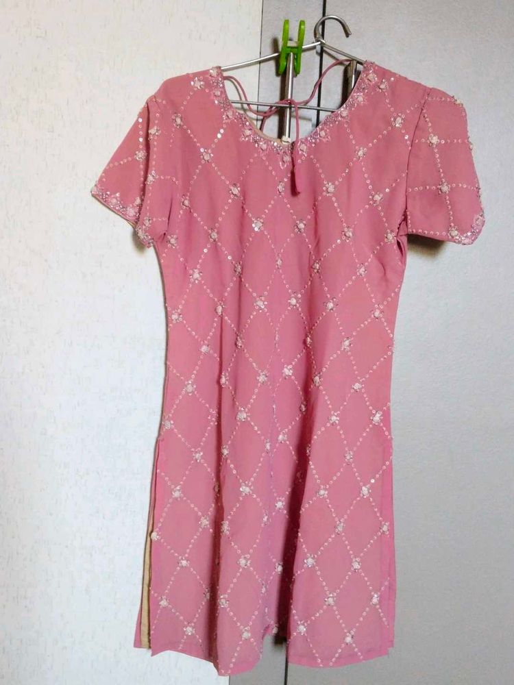 Pink Embroidered kurti set