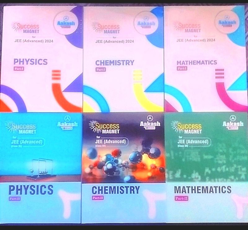 Aakash Success Magnet Set + Succes Achievers+Ecaps