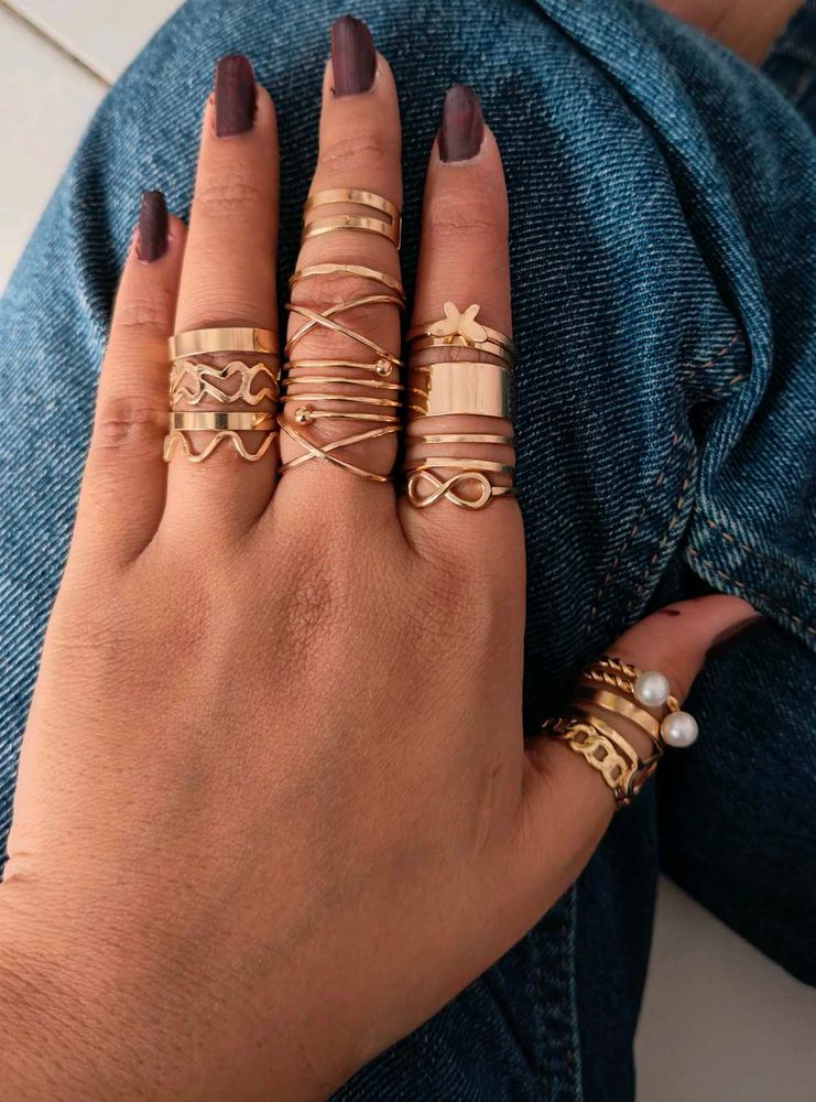 Gold Rings Set