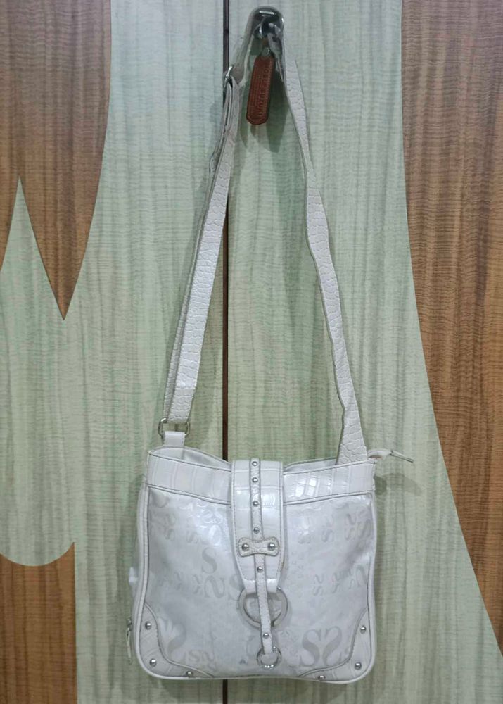 Stylish sling Bag