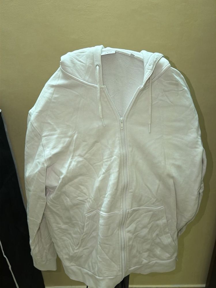 Cozy White Zip-Up Hoodie