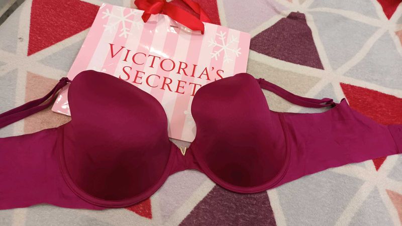 Victoria&#39;s 36DD Bra