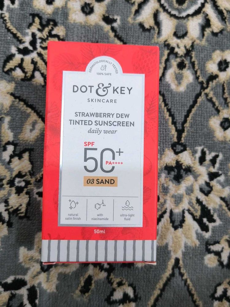 Dot And Key Strawberry Tinted Sunscreen