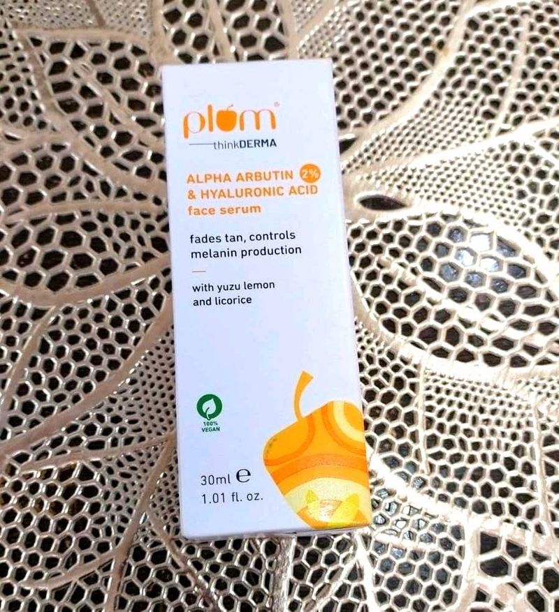 Plum 2% Alpha Arbutin &amp; Hyaluronic Acid Face Serum