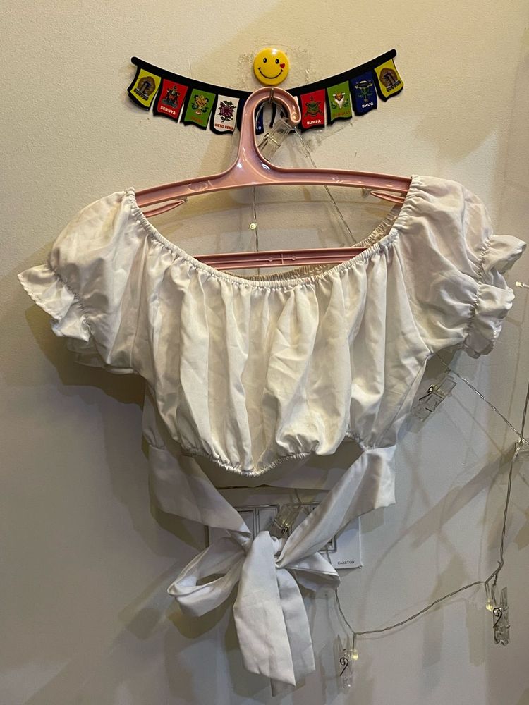 Pintrest White Crop Top 🌷