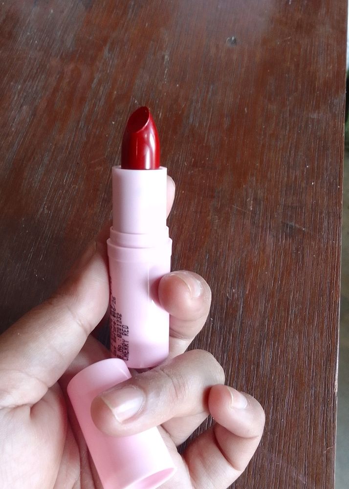 Avon Simply Pretty Lipstick