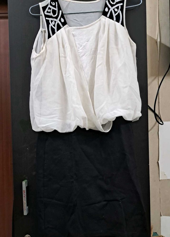 AND WHITE BLACK Sleeveless DRESS