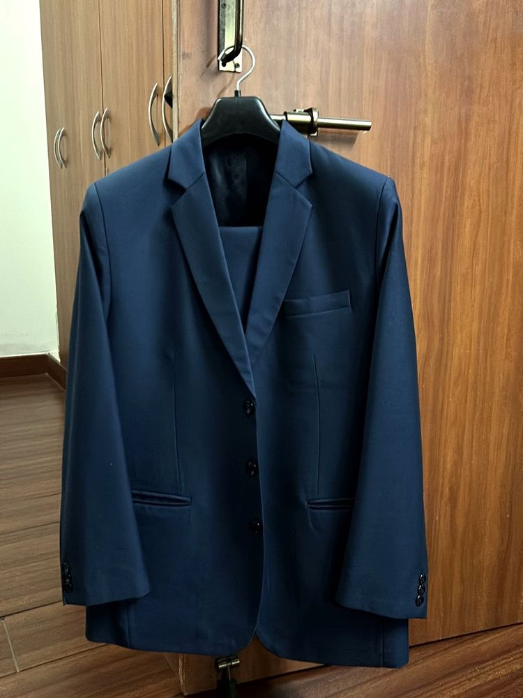Navy Blue Suit - Formal Elegance