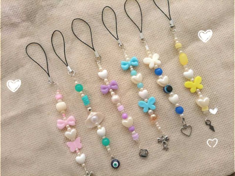 Trendy Phone Charms 🌷✨