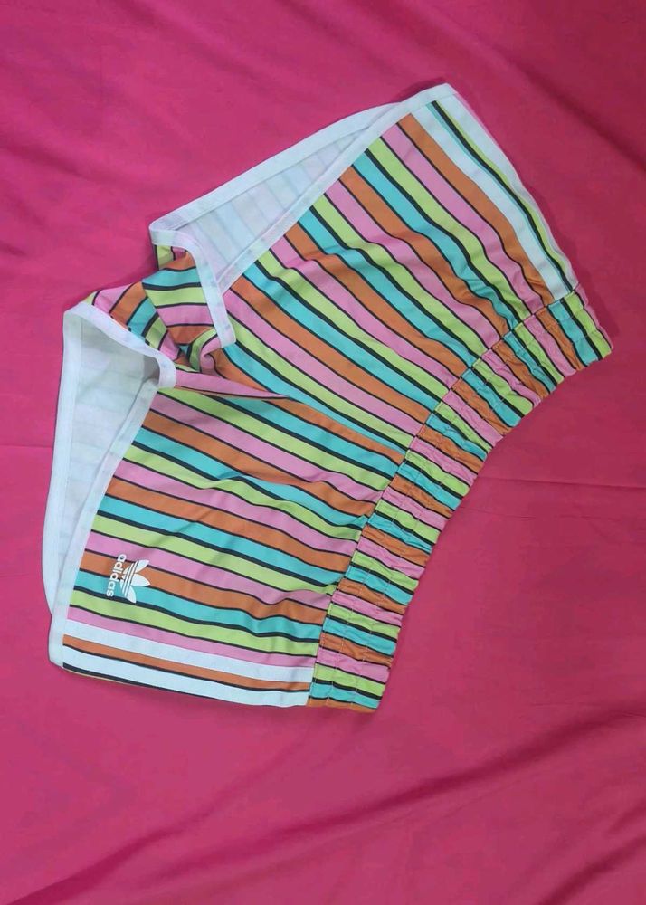 ORIGINAL ADIDAS STRIPED SHORTS 🩳