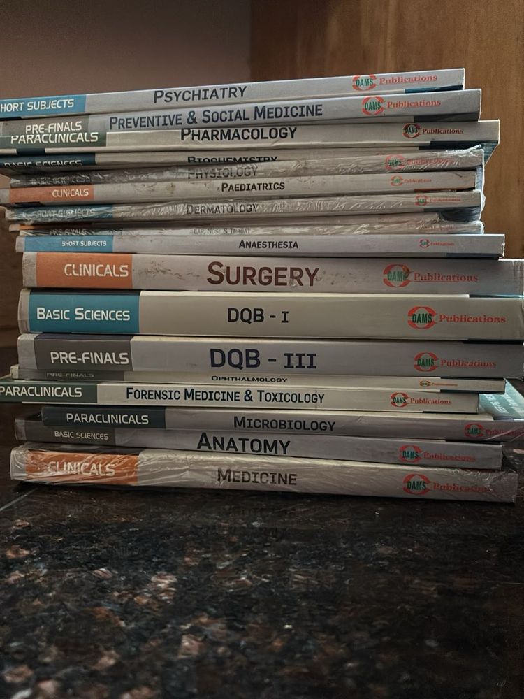 UNUSED DAMS Medical Textbooks Bundle