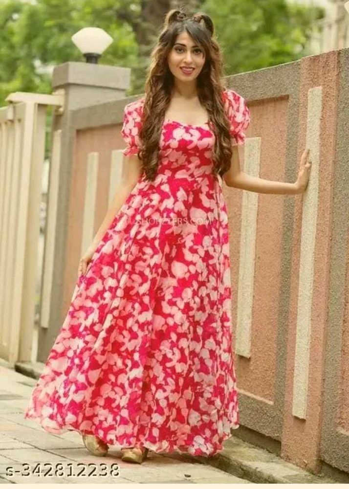 Beautiful dress In Combo With Freebie🎁