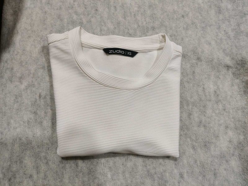 White Ribbed Crop Tee | relaxed Fit