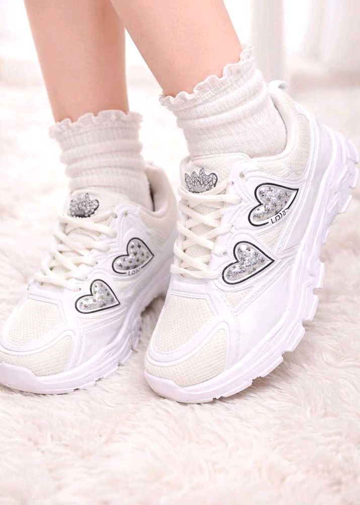 Cute Heart Detail Sneakers