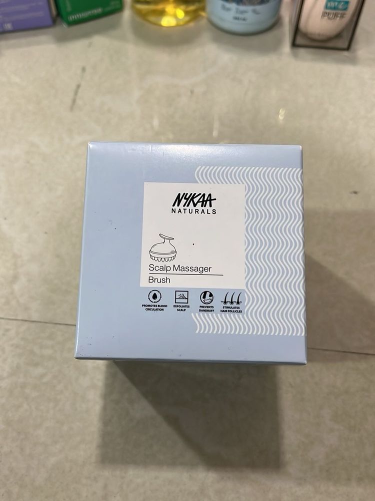NYKAA Scalp Massager Brush