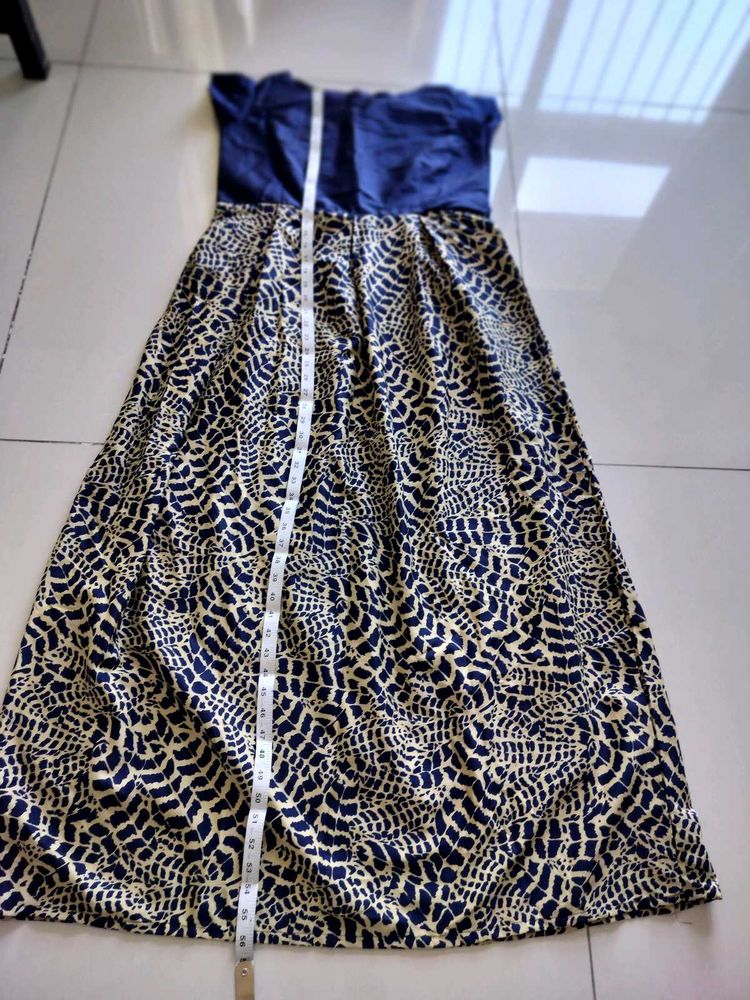 It&#39;s A Long Gown With Lining