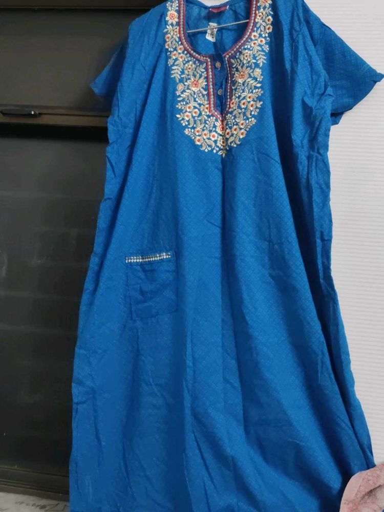 Embroidered Bluemaxi