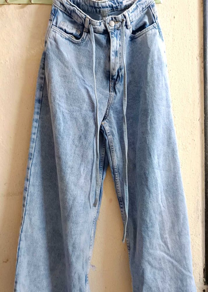 Zudio Ligh Wash Straight Fit Denim(Low Rise)