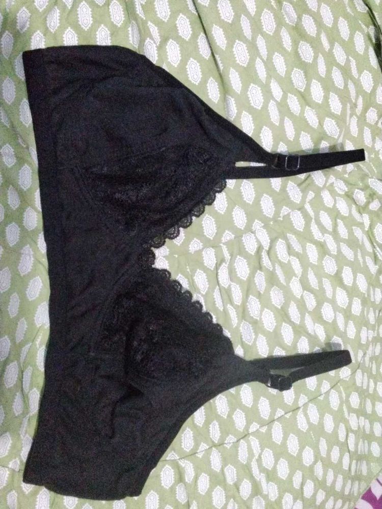 lingeria set black. its totally new