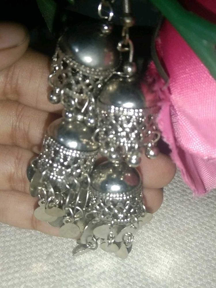 earring
