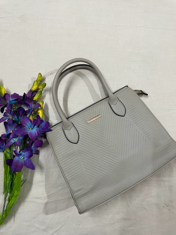 Bata Women Handbag