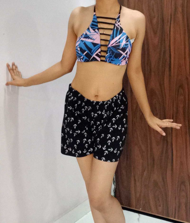 Very Stunning Bralette For Gym Freaks