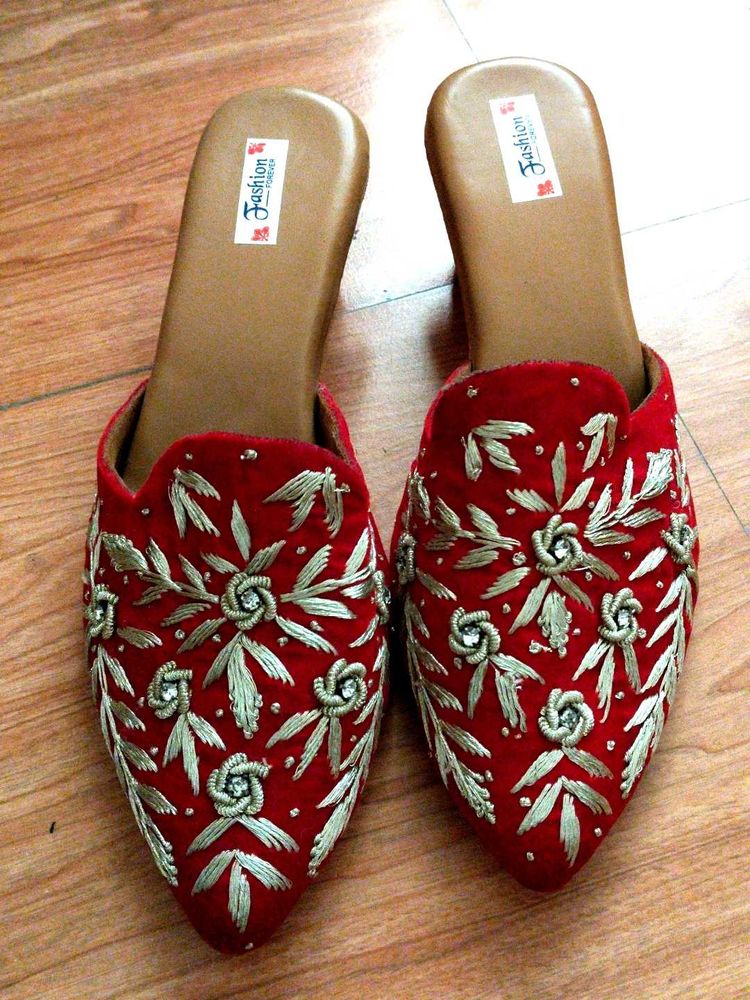 Red Embroidered Fashion Mules