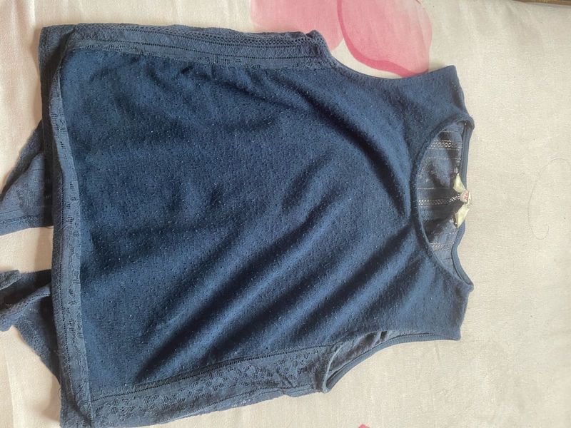 Blue Top With Innerware