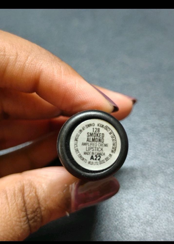 Combo Of MAC lipstick Plumpfull &amp; Smoked Almond