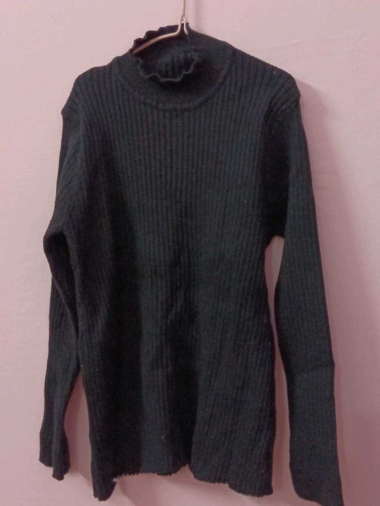 Stylish Green Turtleneck Sweater