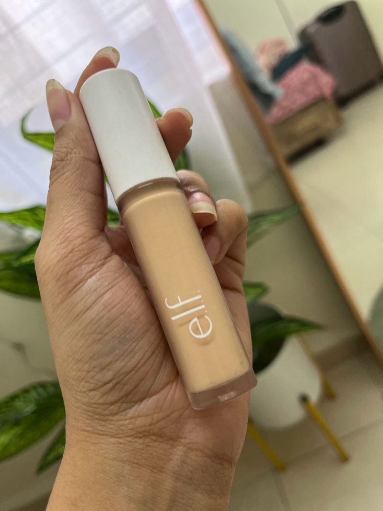 e.l.f. Hydrating Camo Concealer-Peach Medium