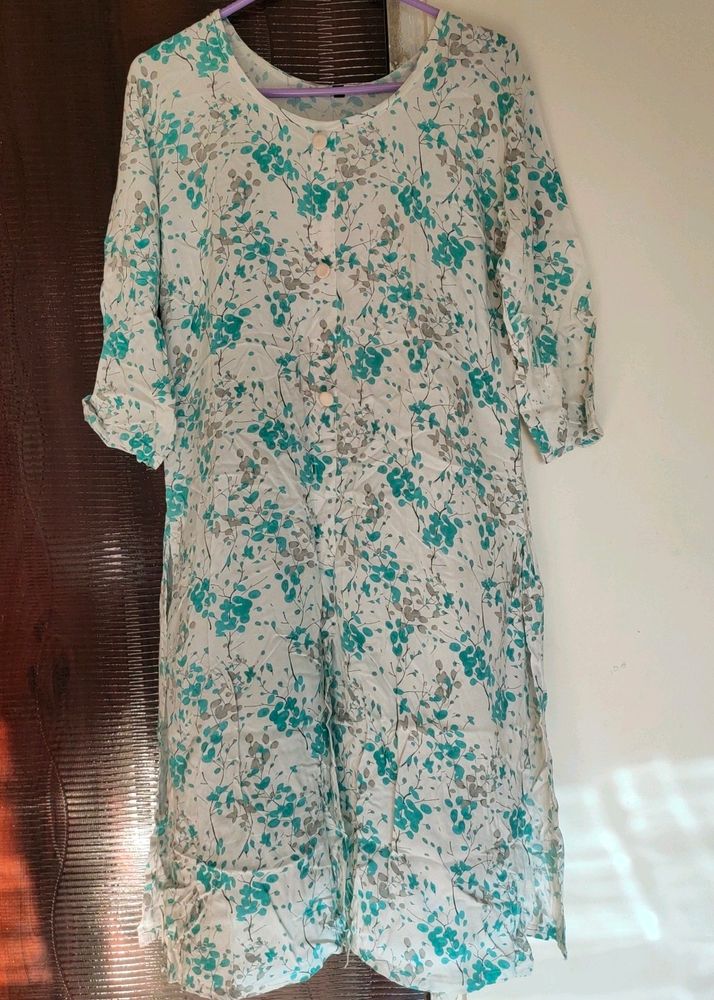 Kurti White N Blue