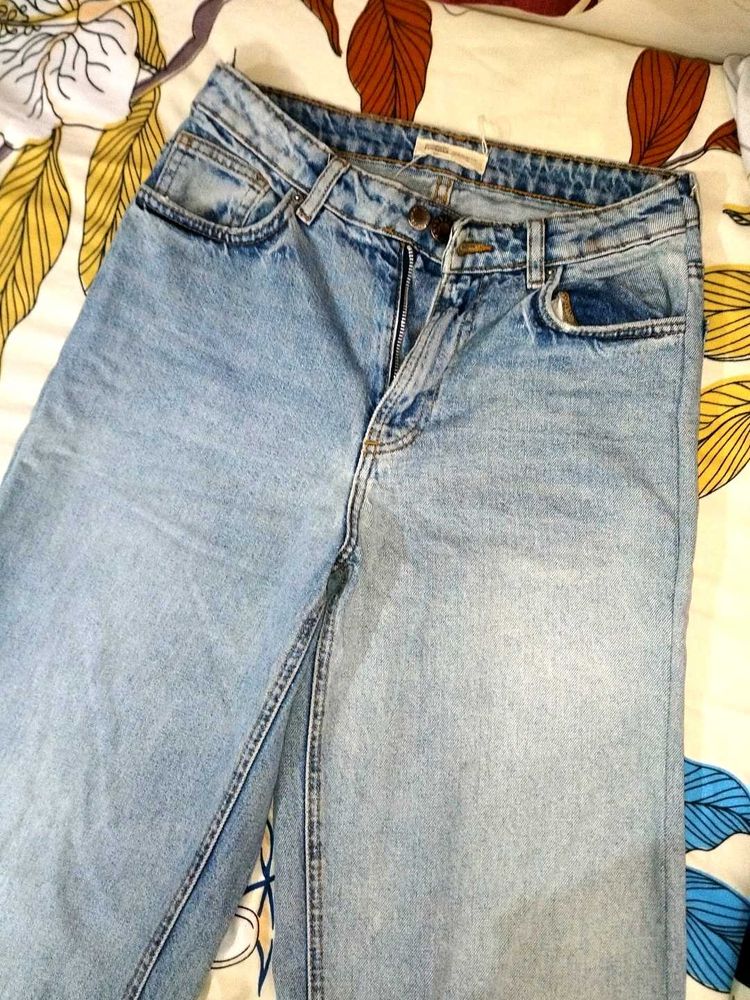 trendy jeans for  women straight fit