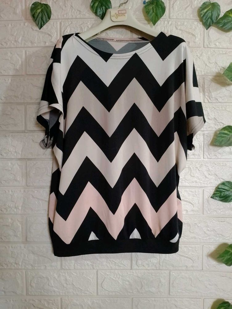 Stylish Chevron Print Top