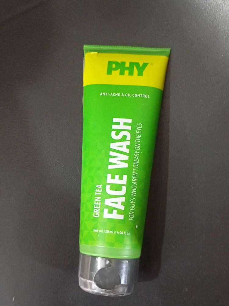 PHY men face wash