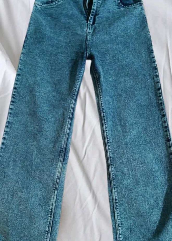Light Wash Wide Leg Jeans