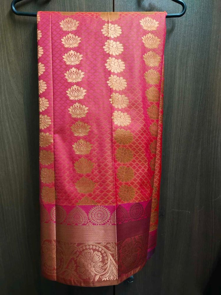 Offer 💥Silk Saree With Aari Blouse