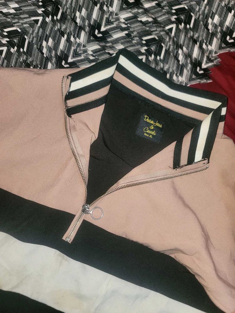 Half Zip Sweater/Trackshirt/Sweatshirt