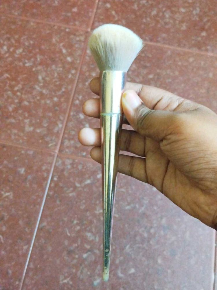 Pac Powder Brush