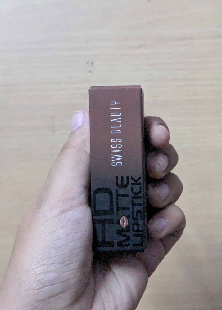 Swiss Beauty HD Matte Lipstick