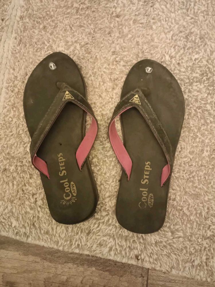 Cool Steps Olive Green Flip Flops - Size 7