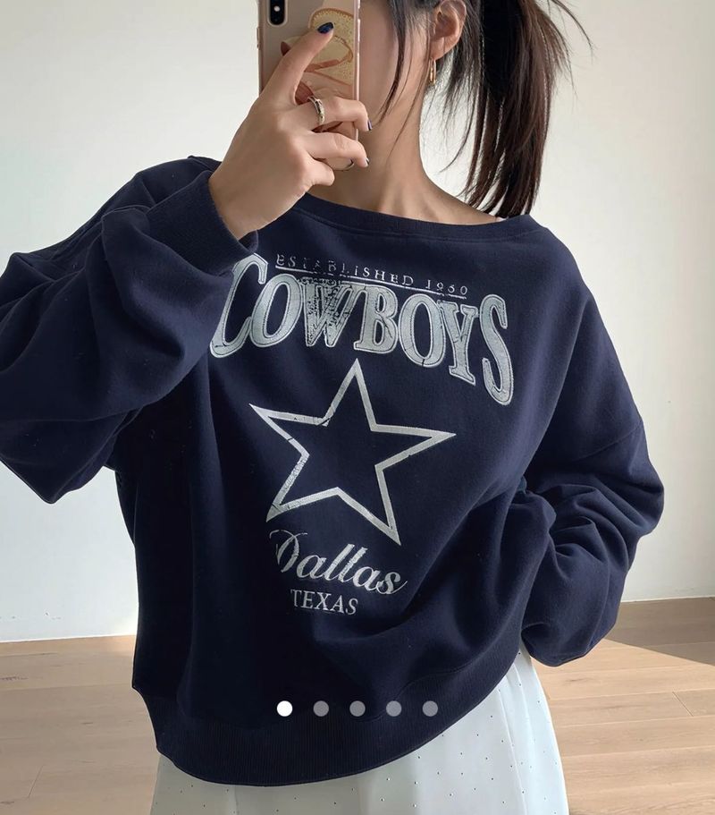 Cowboys Graphic Print Sweatshirt